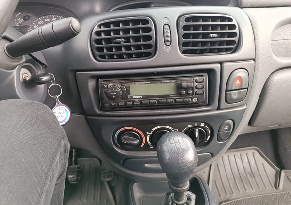 Renault Megane cena 4700 przebieg: 138000, rok produkcji 1999 z Orzesze małe 781